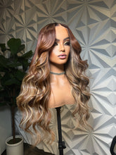 Load image into Gallery viewer, 24” Auburn brown wig