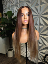 Load image into Gallery viewer, 24” Auburn brown wig