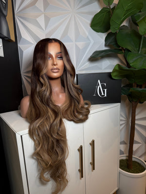 30” Ash blonde wig (5 bundles)